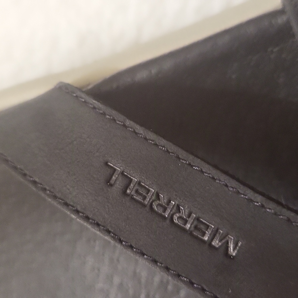 Merrell Black Sandals - Picture 6 of 8